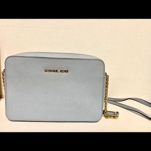 Michael kors
Jet set large saffiano crossbody
